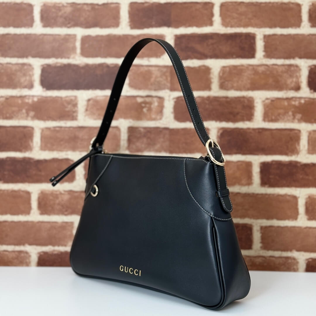 GG Emblem medium shoulder bag - Image 3