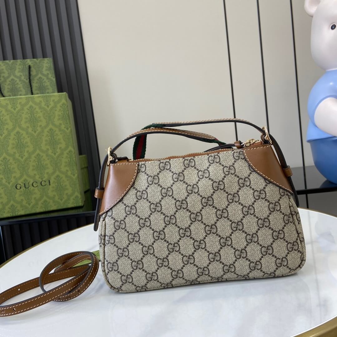 GG Emblem small shoulder bag - Image 4