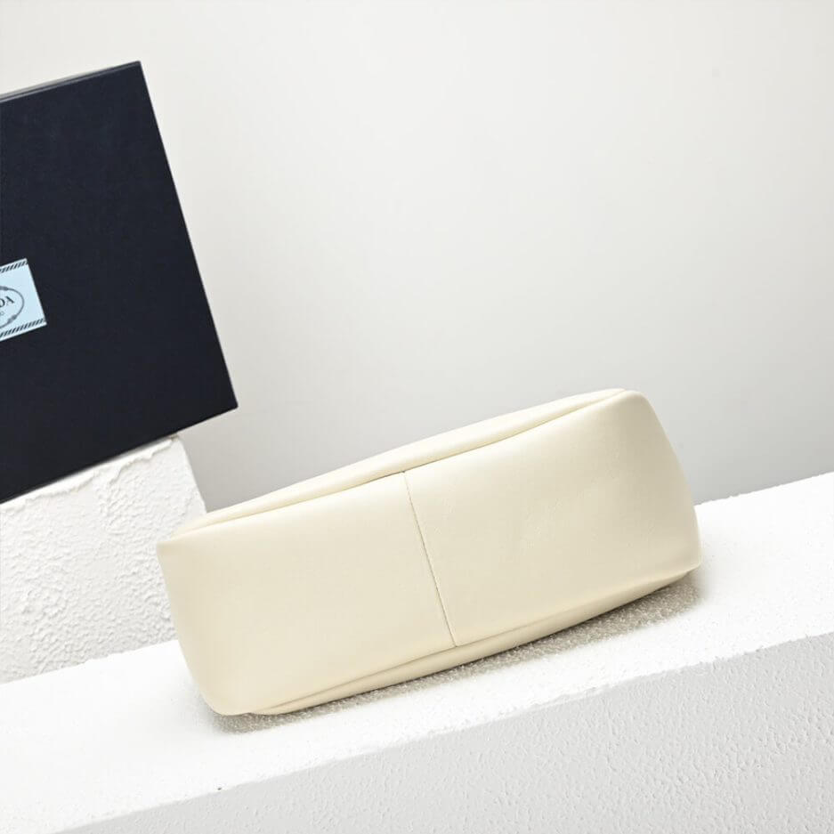White Prada Medium leather handbag - Image 5