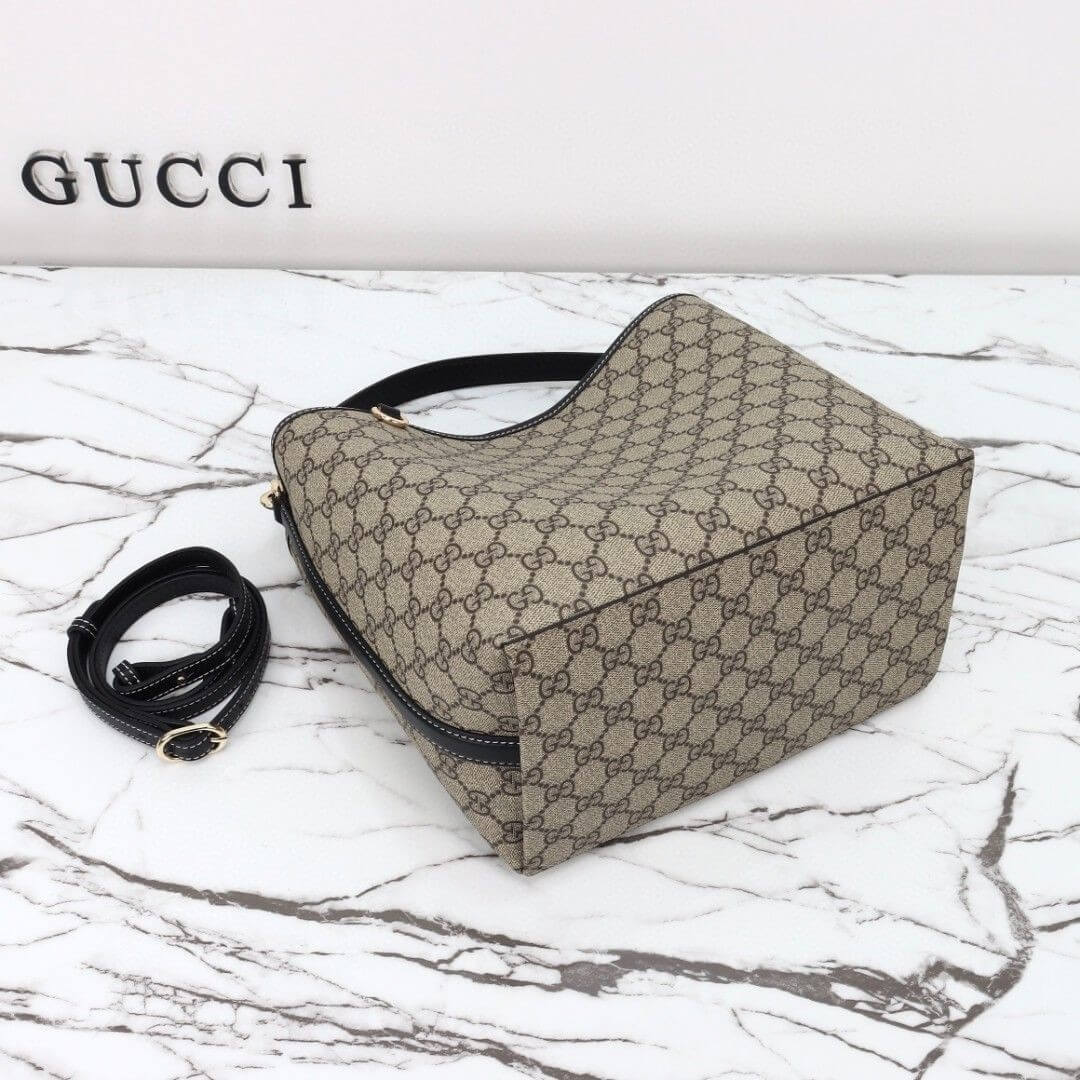 GG Emblem small shoulder bag - Image 5