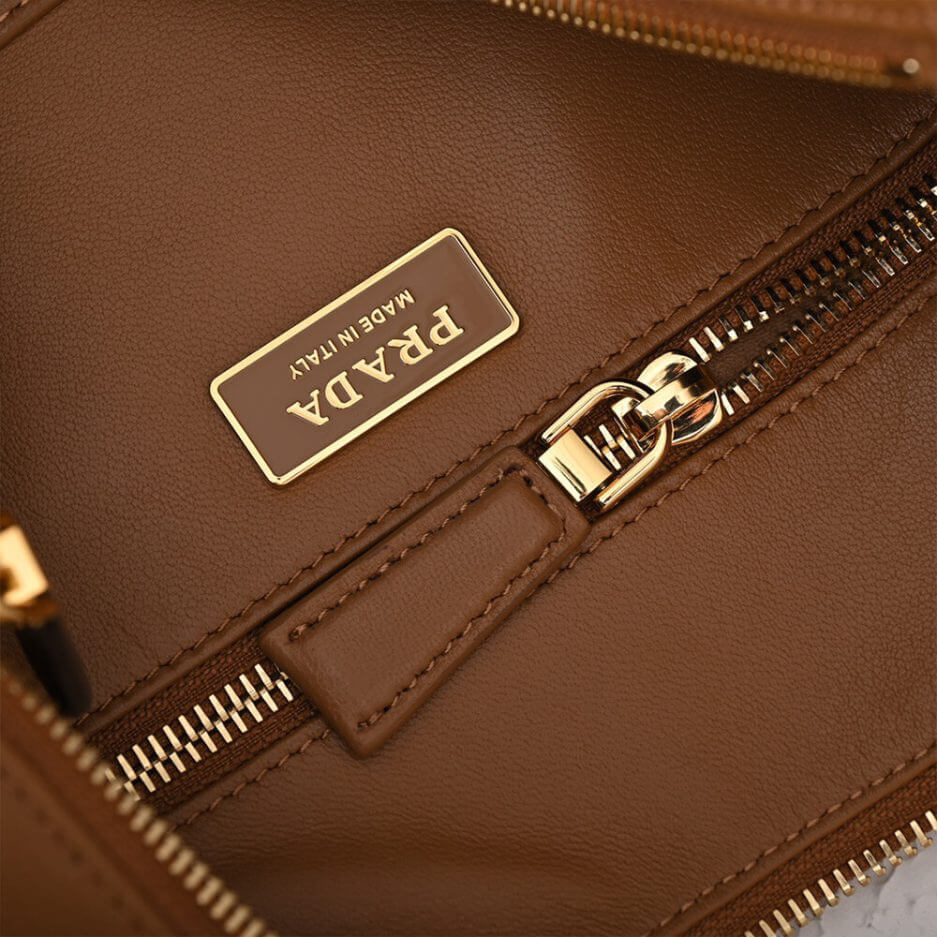 Prada Aimee large leather shoulder bag - Image 7