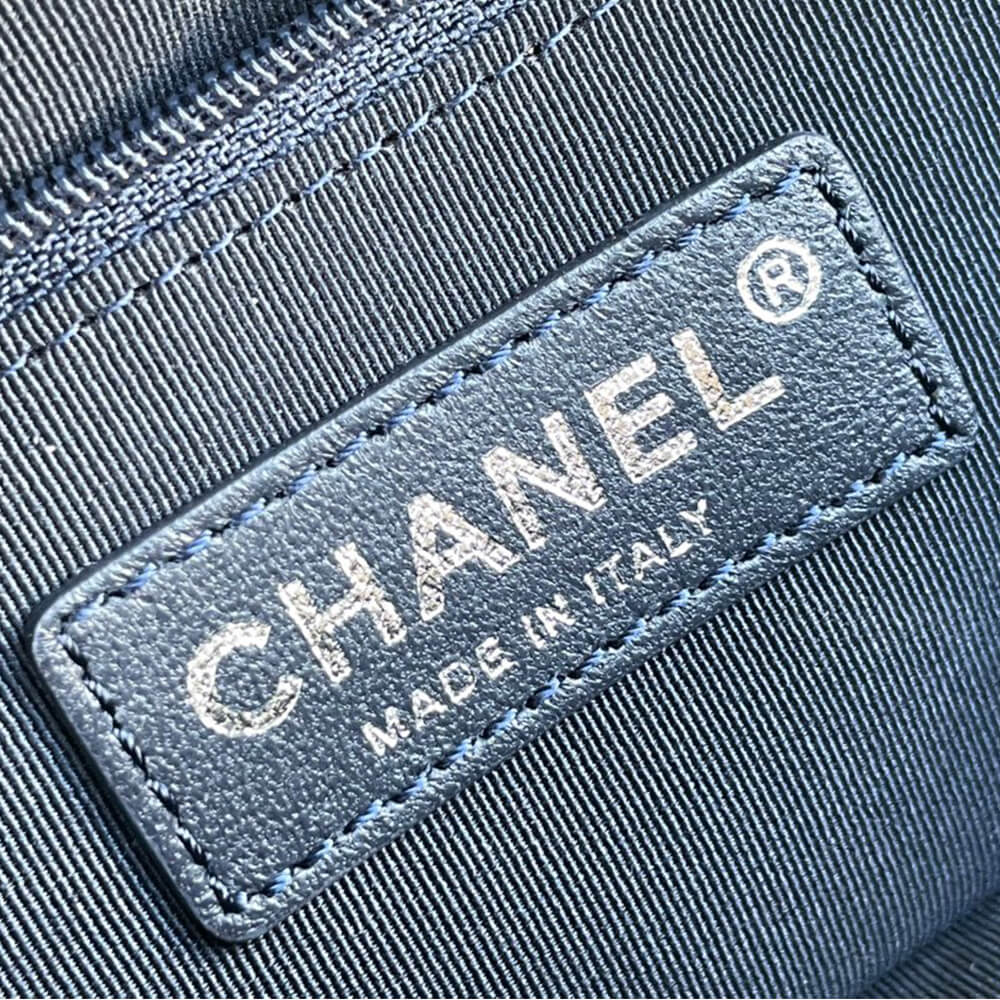 CHANEL?S GABRIELLE SMALL HOBO BAG - Image 7